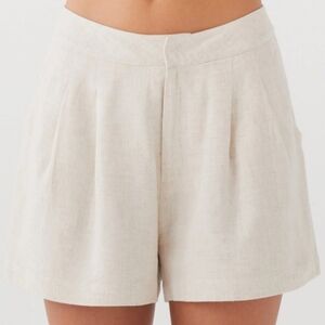 Born For Bordeaux Linen Shorts - Oatmeal